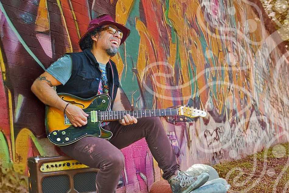 Pepe Alva celebra su fusión folk rock en Argentina